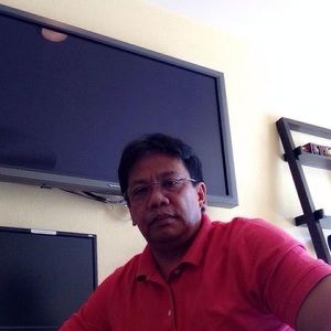 Meet your Posher, Efren carpio